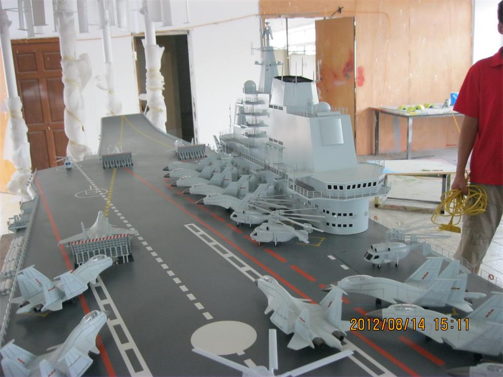 拉萨辽宁舰模型
